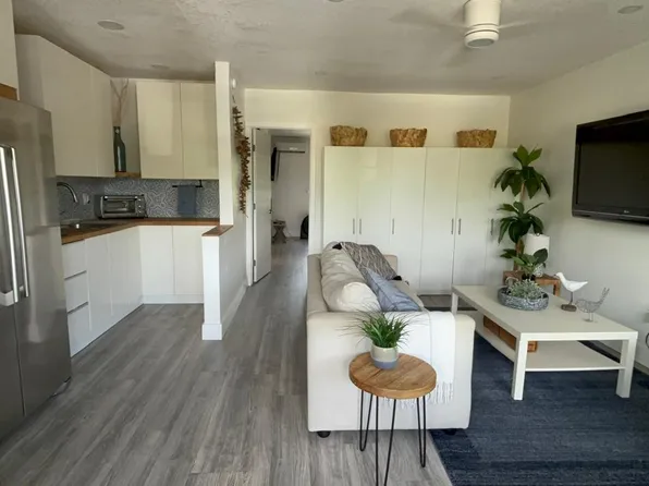 1860 Venice Park Dr APT 206, North Miami, FL 33181