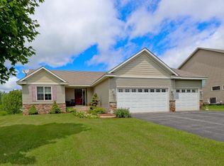 2258 Coldwater Xing, Mayer, MN 55360