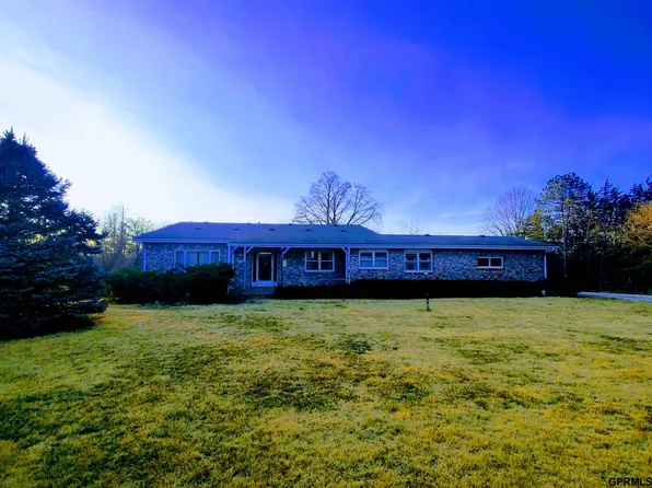 1749 Dixie Trl, Lincoln, NE 68527