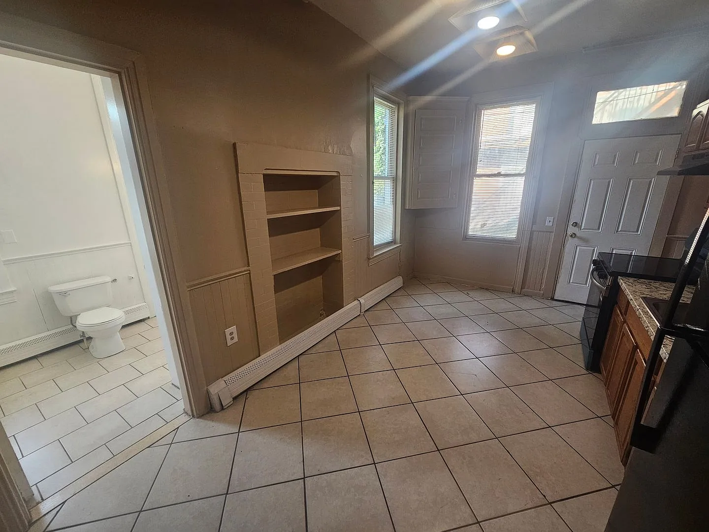 574 West Market Street — Photo 3