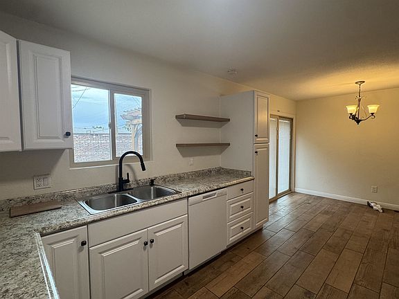 5th image of 1309 E 22nd St