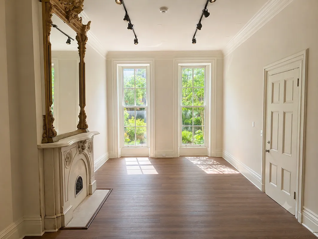 1 bed, 1.5 bath, 930 sqft, $2,100 — Photo 2