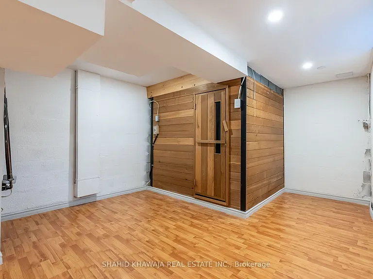 1590 Yew St — Photo 37