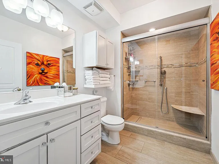 631 D St NW #1235 — Photo 14