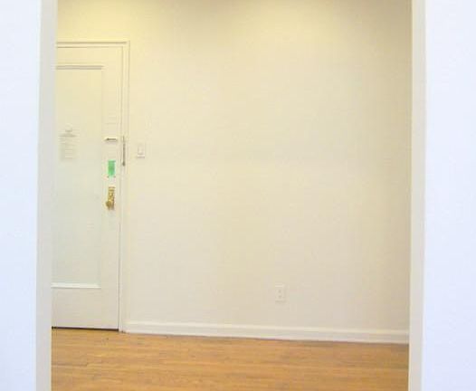 4th image of 201 E 76th St APT 3d