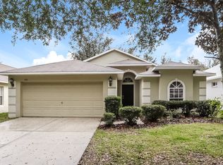 721 Straw Lake Dr, Brandon, FL 33510