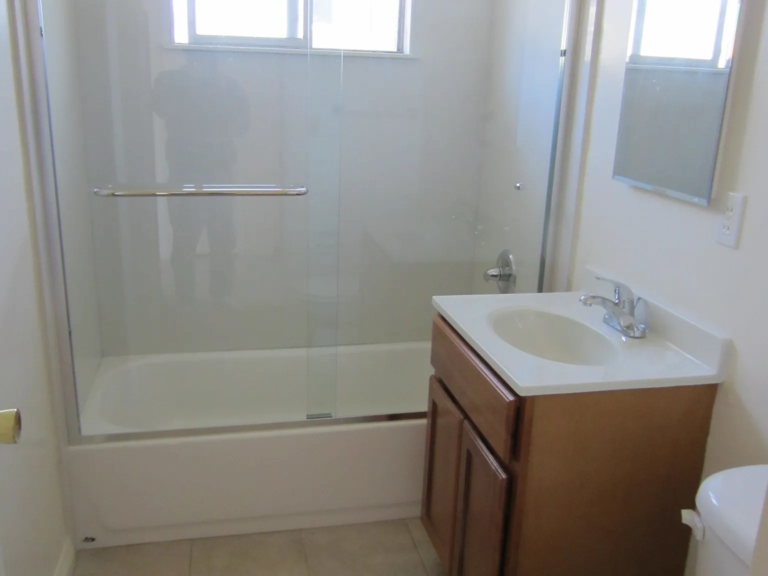 2 bed, 800 sqft, $2,395 — Photo 1