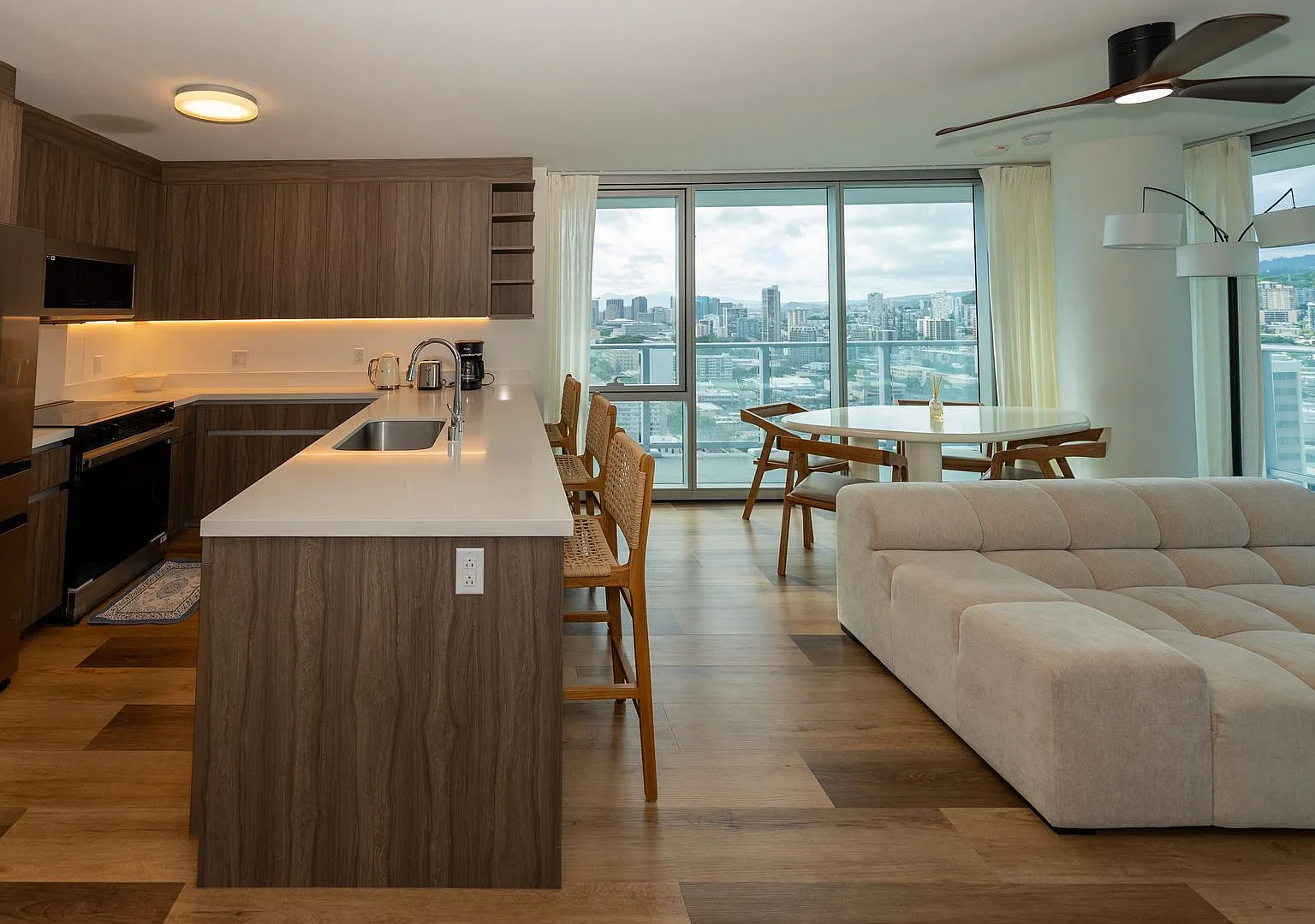 The Park on Keeaumoku | Spacious 3BR Corner Residence with Wraparound Views + 2 Parking — Photo 1