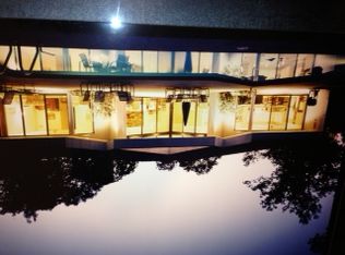 565 Brierhill Rd, Deerfield, IL 60015