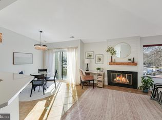 1914 Villaridge Dr, Reston, VA 20191