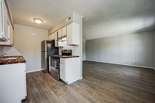 The Cottonwood: 1 & 2 Bedroom Apartments Photo 1