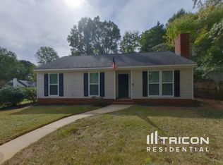6701 Hickory Trace Dr, Charlotte, NC 28227