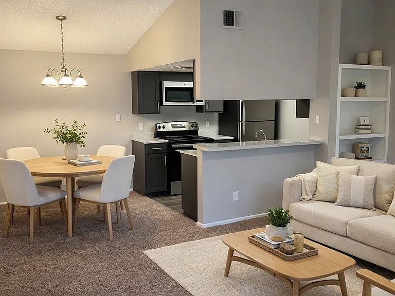 Hidden Oaks Apartments — Photo 5