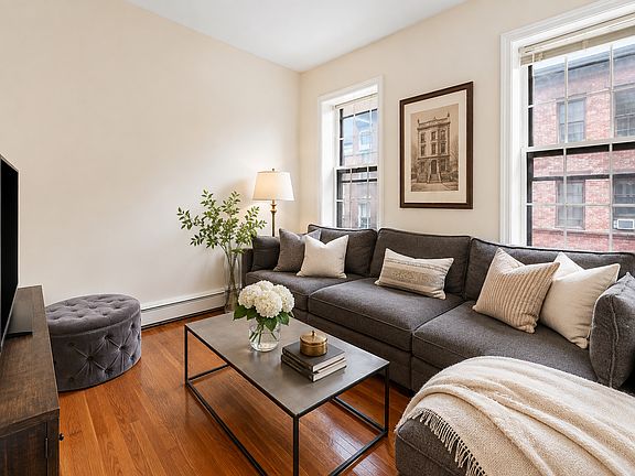 5th image of 28 Phillips St APT 3