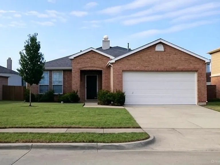 2204 Hickory Dr — Photo 22