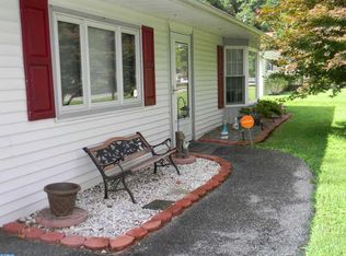 23 Chaucer Dr, Newark, DE 19713