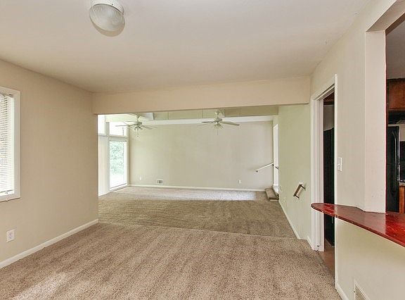 3rd image of 539 Safari Cir