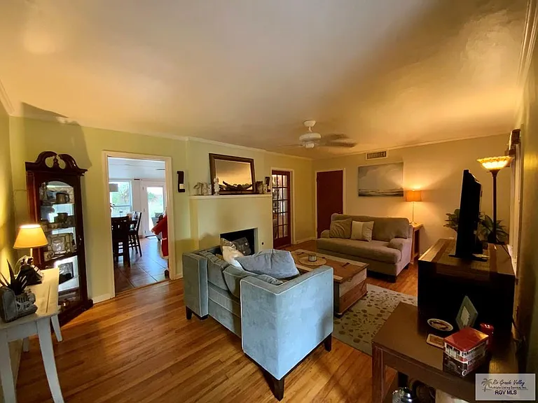 205 Ebony Ave #GUEST COTTAGE — Photo 6