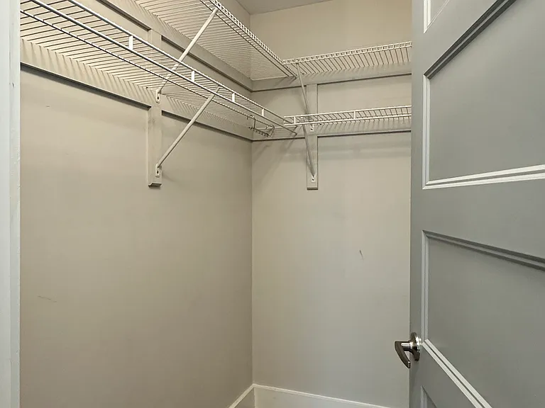 2246 Ohio St — Photo 17