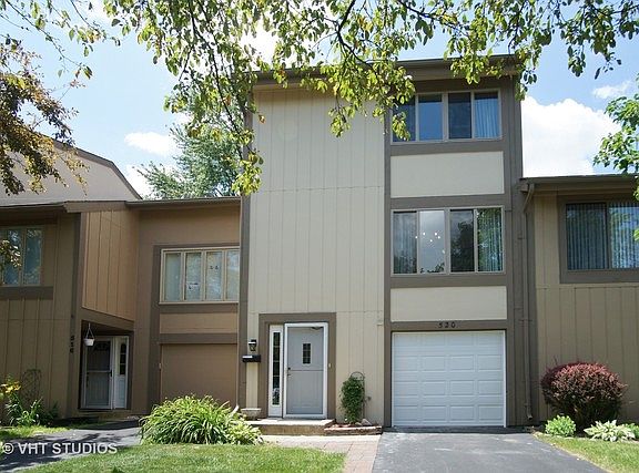 3rd image of 520 N Woodfield Trl