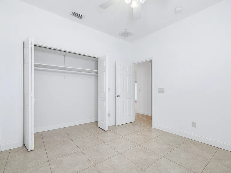 5318 11th St SE — Photo 14