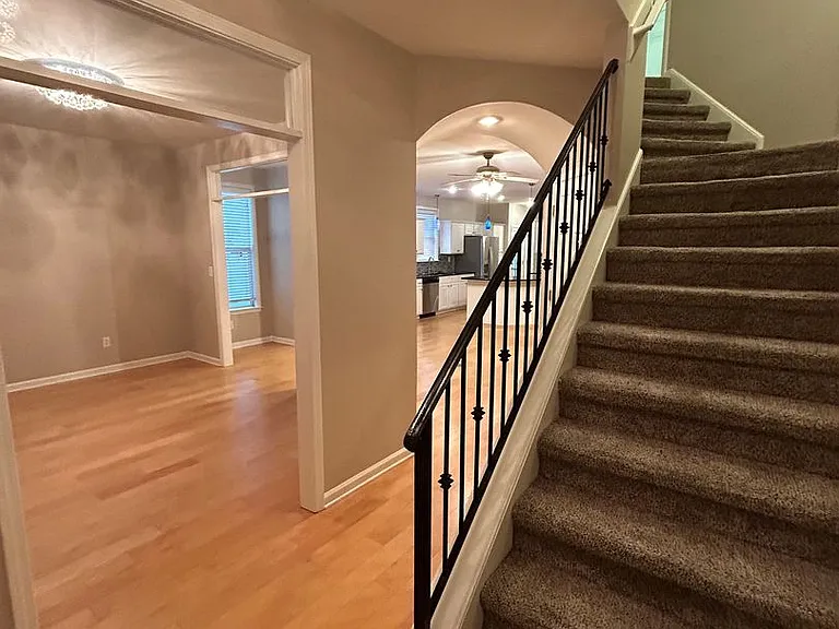 1390 Island Town Dr — Photo 5