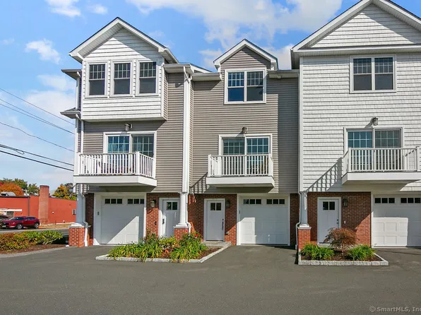 25 Naubuc Avenue #2, Glastonbury, CT 06033