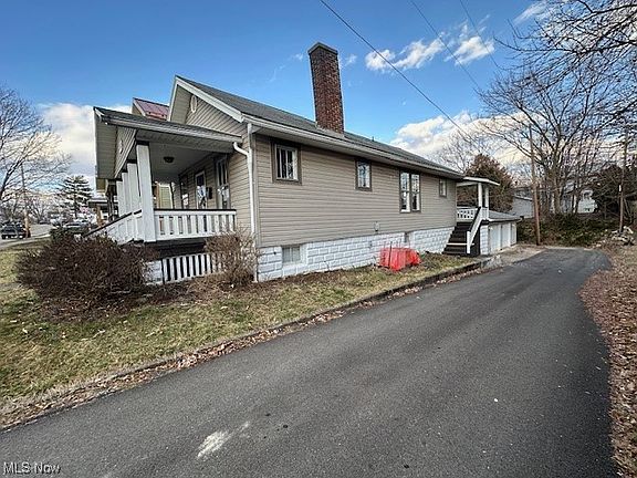3rd image of 1422 Stanton Ave
