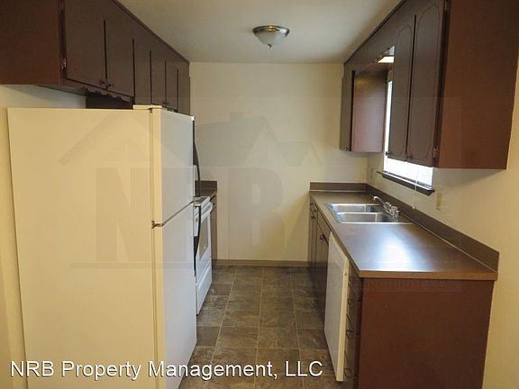 3rd image of 10118 12th Ave S #B