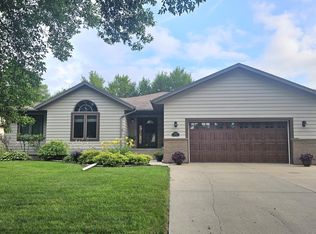 2510 Bobbie Dr, Aberdeen, SD 57401
