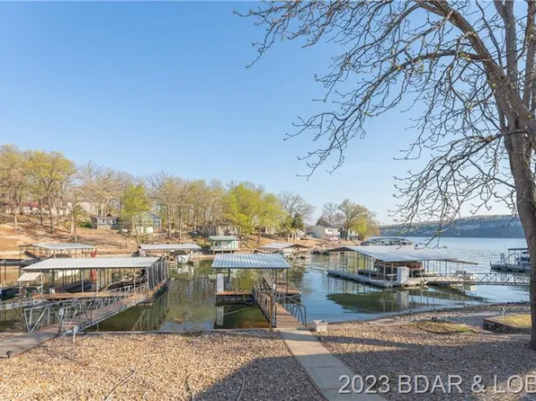 147 Point Supreme Dr, Sunrise Beach, MO 65079