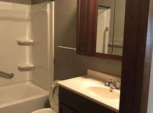 161 Prestien Dr APT 1A, Denver, IA 50622