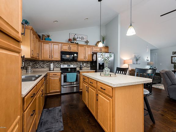 5th image of 9824 Valley Farms Blvd