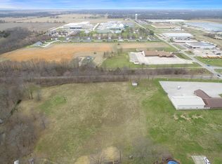 1920 Lakeview Rd, Mexico, MO 65265