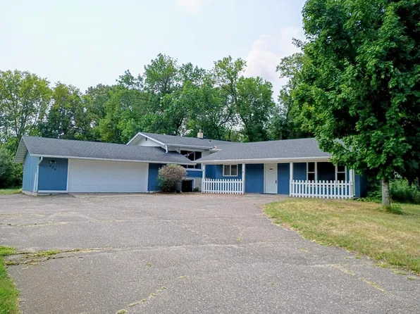 436 9th St S, Waite Park, MN 56387