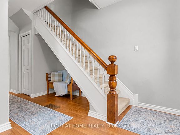 2nd image of 356 Manly St