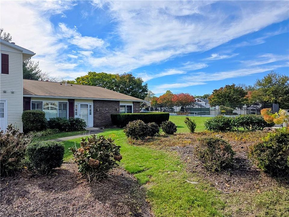 1st image of 732 Manomet Ct Unit 732