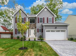 142 Archangela Ave, Colonia, NJ 07067