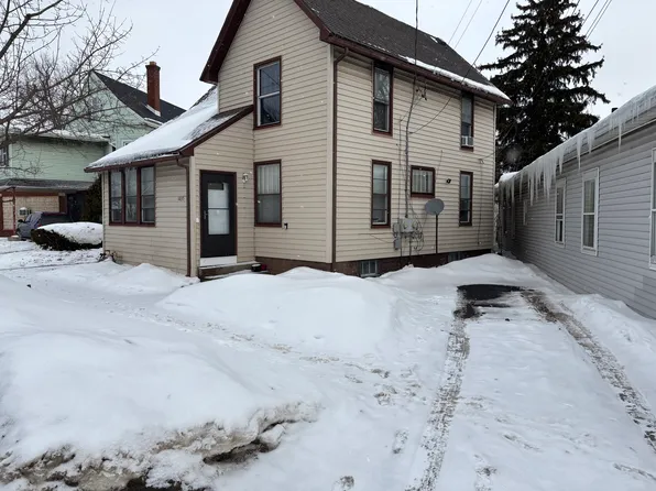 1035 Oliver St #3, North Tonawanda, NY 14120