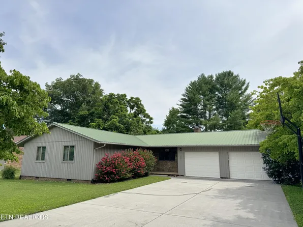 327 Sandy Ln, Townsend, TN 37882
