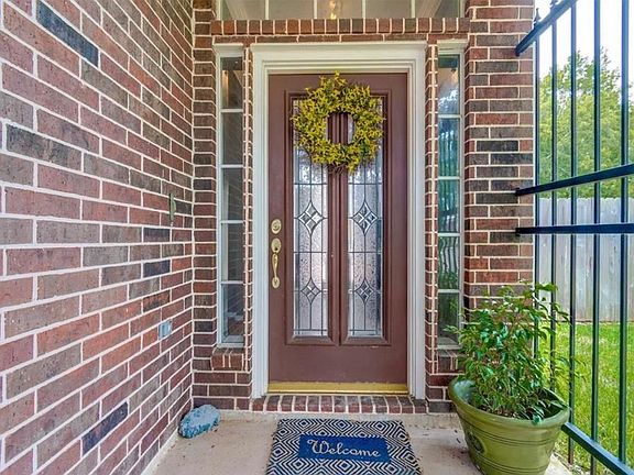5th image of 1706 Fantasy Woods Dr