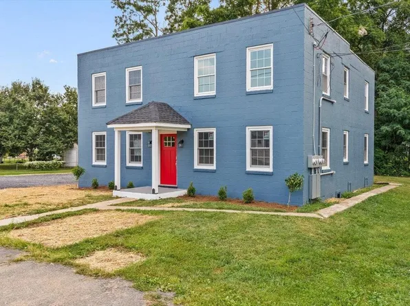 143 N Elkin Ave, Waynesboro, VA 22980