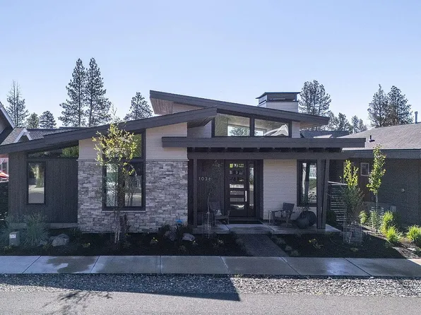 1036 N Forest Edge Dr, Sisters, OR 97759