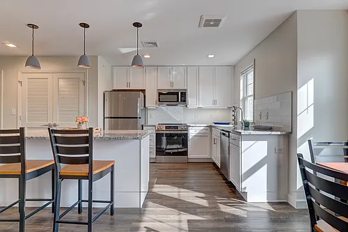 3311 Whitney Ave #201 Photo 1