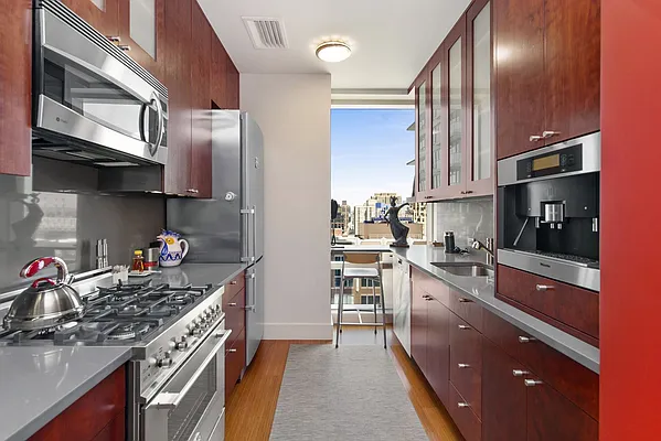 Sold by Compass | media 20