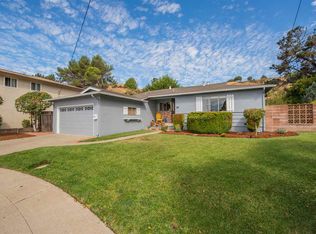 86 Maggiora Dr, Oakland, CA