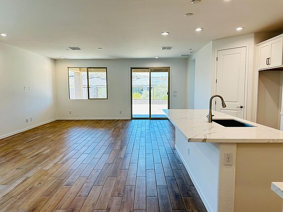 3rd image of 13619 W Phacelia Ln