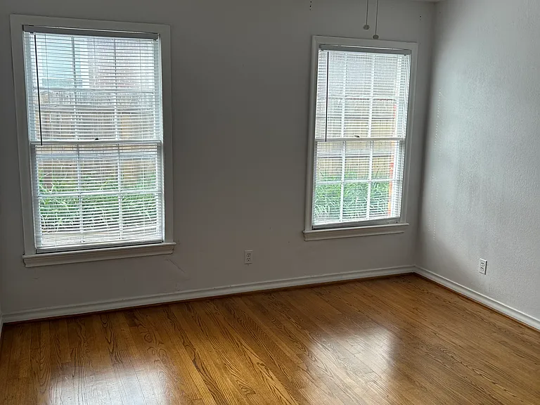 9428 Forest Hills Pl — Photo 7