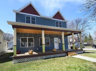 402 S 4th St, Grand Forks, ND 58201