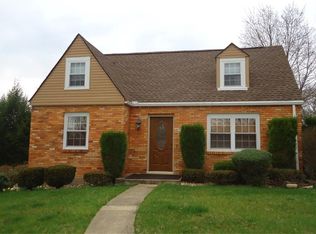 8585 Remington Dr, Pittsburgh, PA